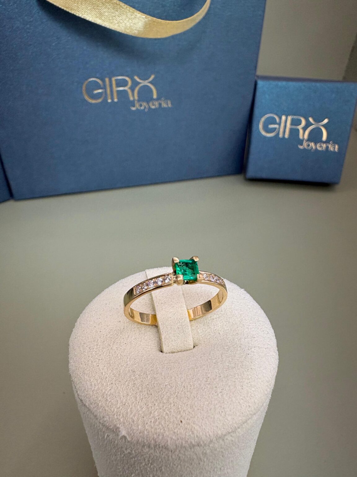 8b78f1be-985f-48e2-8b28-7a1ab585a224